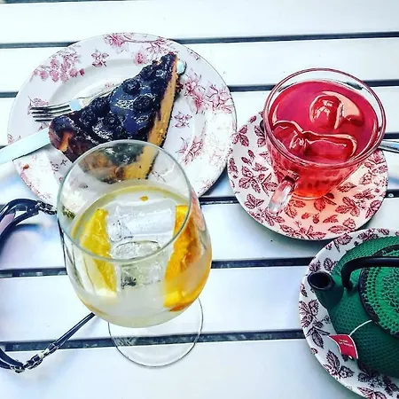 Ξενοδοχείο Real *