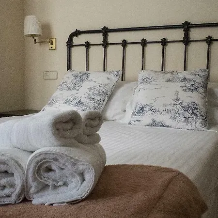 Real Ξενοδοχείο *