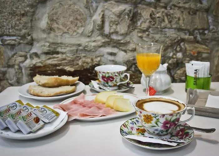 Real Ξενοδοχείο *