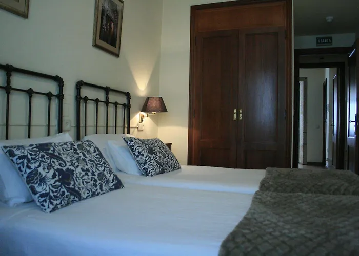 Real Ξενοδοχείο *