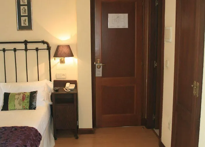 Real Ξενοδοχείο *