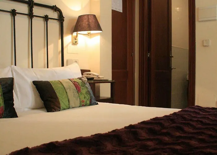 Real Ξενοδοχείο *